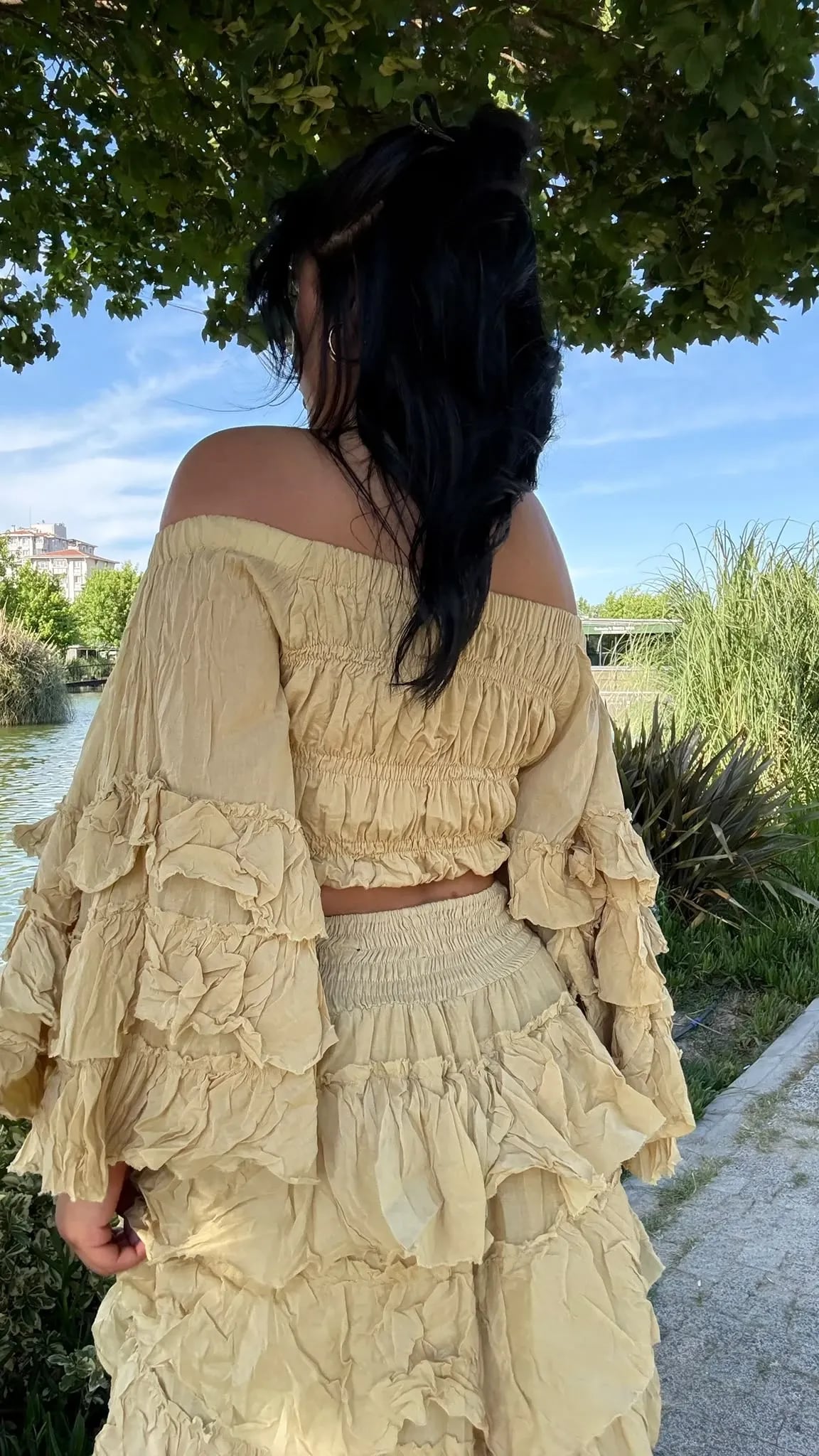 Peri Kanadı Takım Krem hover